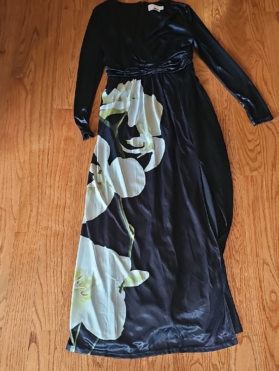 Altuzarra For Target Dresses & Skirts - Altuzarra for Target Black Maxi Dress with White Floral Print